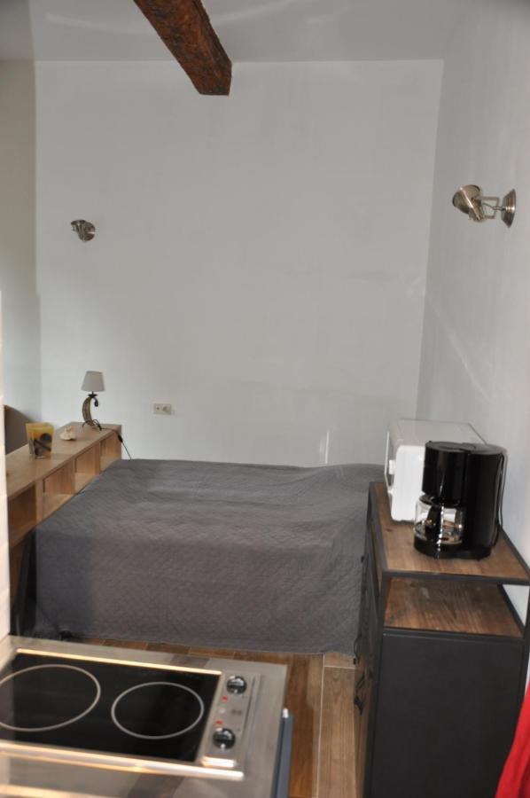 location studio meublé Sorgues Extérieur photo